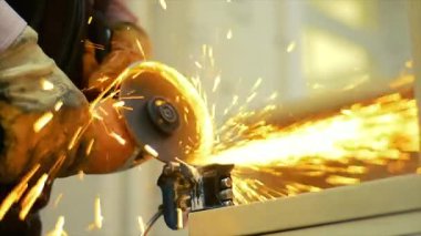 Sparks makine üzerinde video