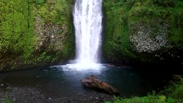 Beroemde Watervallen Langs Columbia River Gorge — Stockvideo