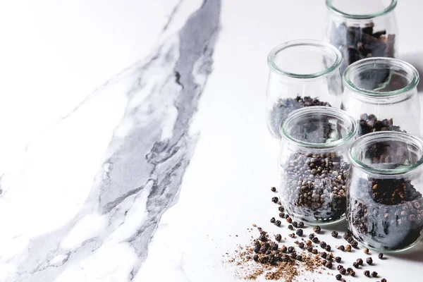 Verscheidenheid Aan Verschillende Zwarte Pepers Piment Spaanse Peper Lange Peper — Stockfoto