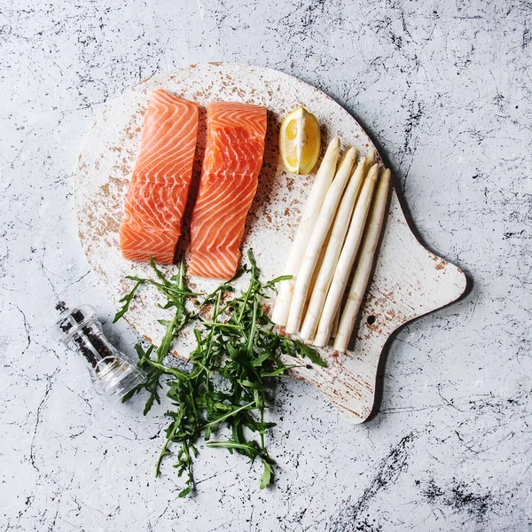 Sliced Raw Uncooked Salmon Fillet Wooden Board Fish Shape Ingredients — Stock Photo, Image