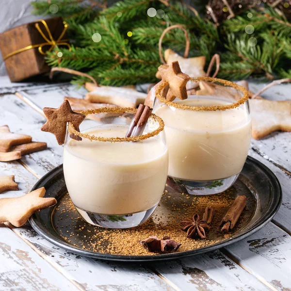 Eggnog Christmas Milk Cocktail Cinnamon Served Two Glasses Vintage Tray — Stock Photo, Image