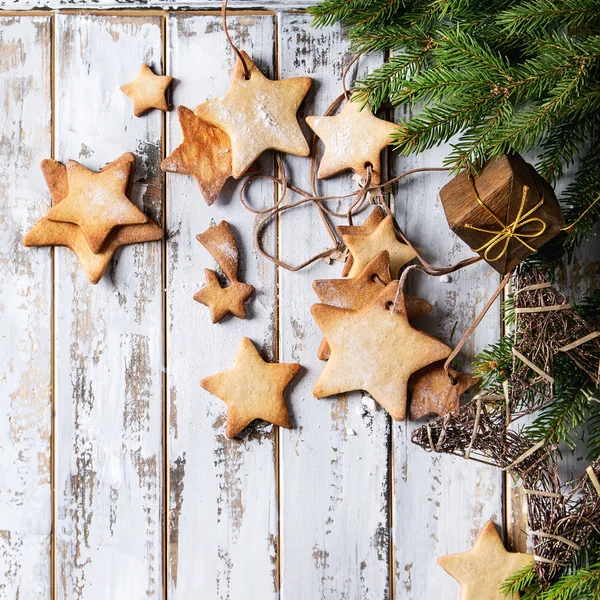 Garland Homemade Shortbread Star Shape Sugar Cookies Thread Sugar Powder — Stock Photo, Image