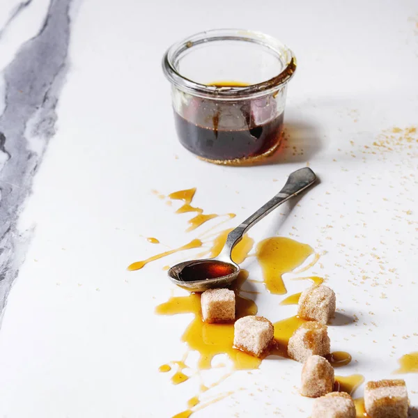 Caramel Sucre Brun Transparent Liquide Fait Maison Dans Bocal Verre — Photo