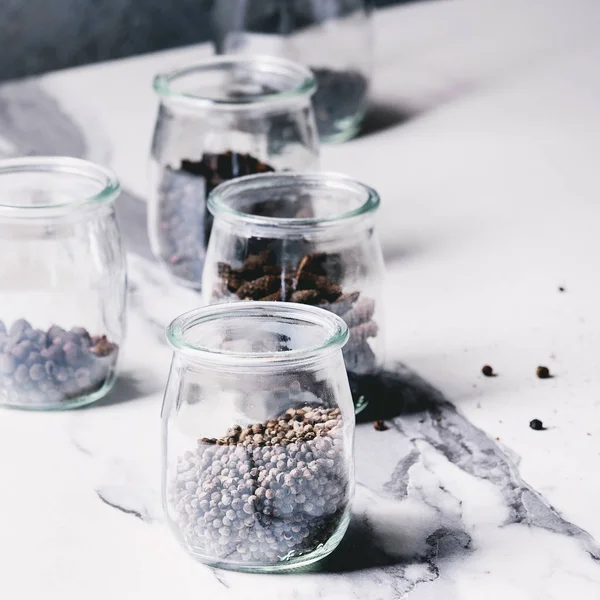 Škálu Různých Černých Papriček Koření Mletá Paprika Dlouhý Pepř Mniši — Stock fotografie