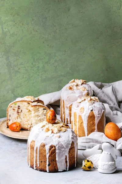 Set Tradicional Pastel Pascua Ruso Ucraniano Kulich Paska Pan Glaseado —  Fotos de Stock