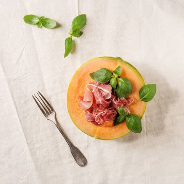 kavun ve jambon salatası