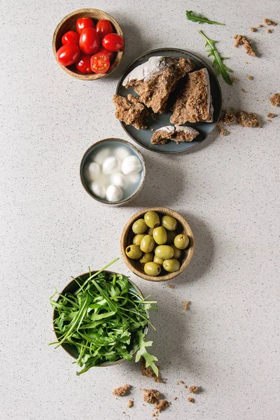 Mozzarella tomater Oliver antipasto — Stockfoto