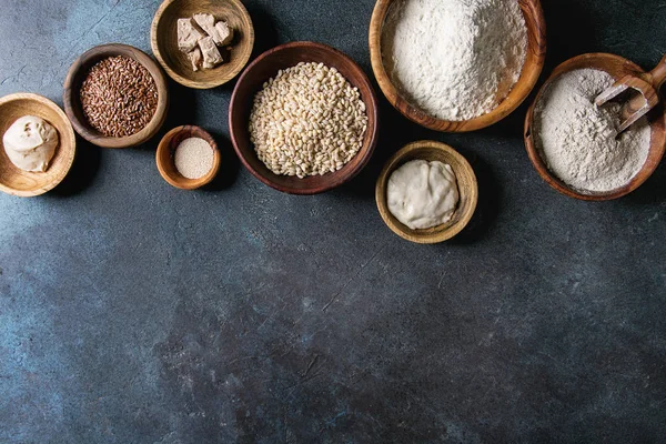 Variety of flour and grains