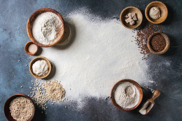 Varietà di farina e cereali — Foto Stock