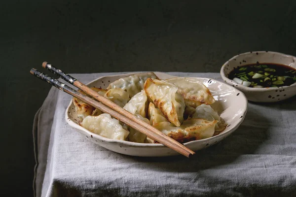 Dumplings Gyozas potstickers — Stockfoto