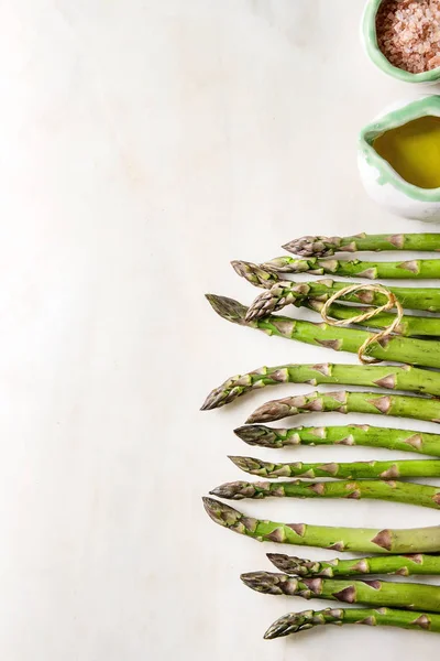 Bundle of green asparagus — Stock Photo, Image