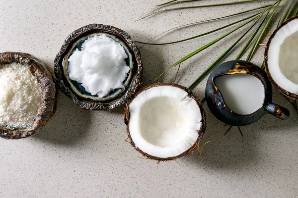 Variété de produits à base de noix de coco — Photo