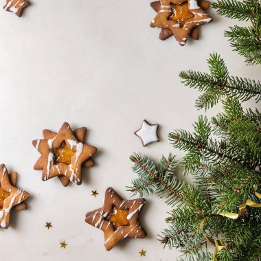 Noel yıldız şekli şekerli kurabiye