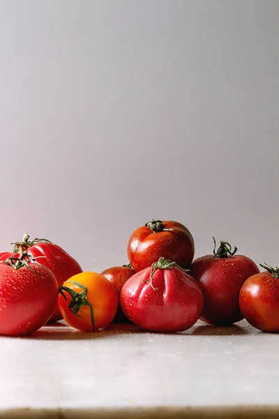 Varietà di pomodori maturi — Foto Stock