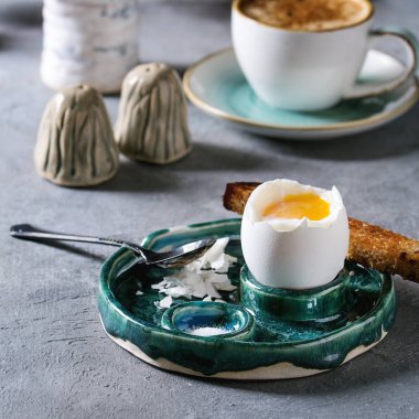 yumuşak haşlanmış yumurta