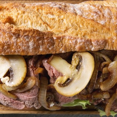 Sığır eti baget sandviç