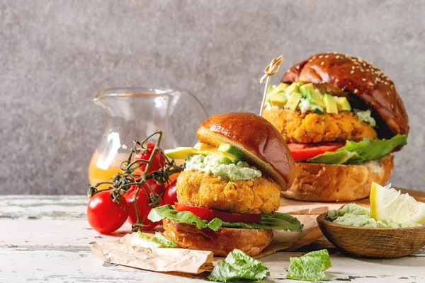 Vegan burgers with carrot — Stock Photo, Image