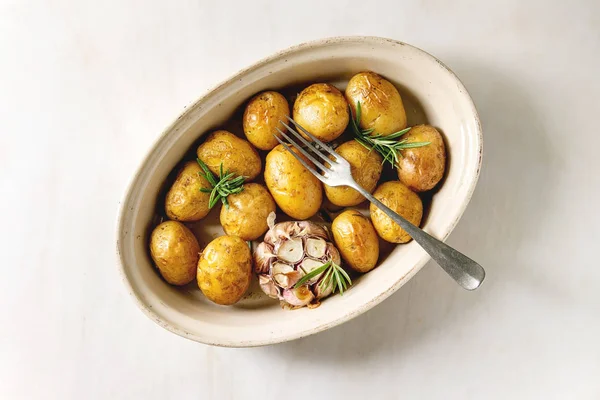 Young baked potatoes — Stock Photo, Image