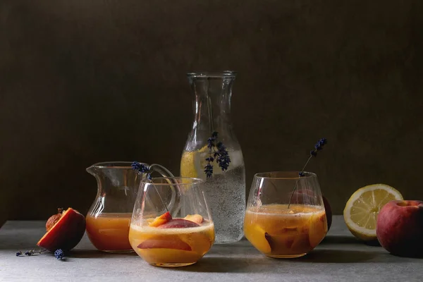 Peach cocktail lemonade — Stock Photo, Image