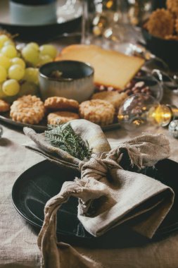 Noel yemeği seti masa