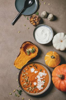 Kremalı balkabağı çorbası.