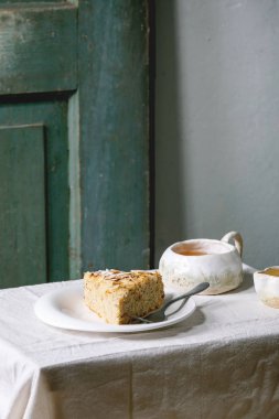 Glutensiz bademli kek