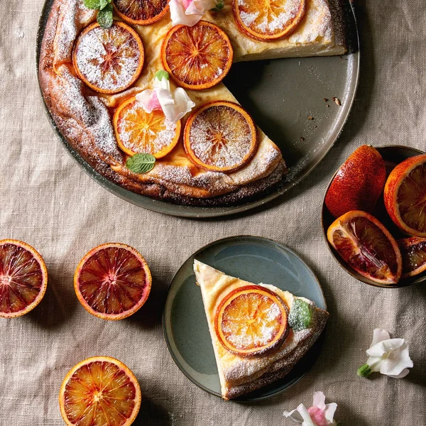 Kuchen mit Blutorange — Stockfoto