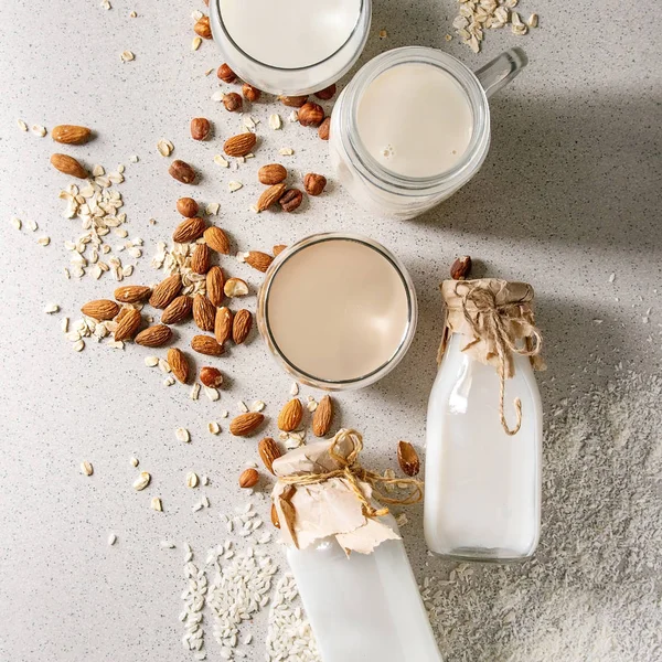 Variety of non-dairy milk — Stock Photo, Image