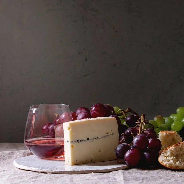 Vino y queso — Foto de Stock