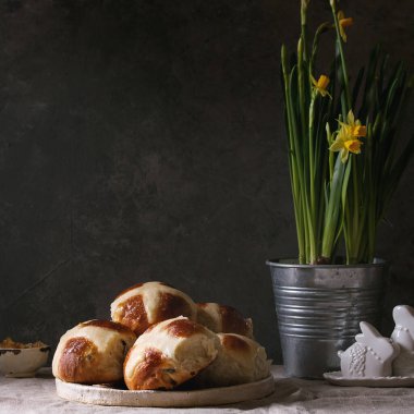 Paskalya hot cross buns