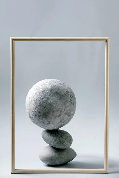 具有均衡的灰色几何物体 画框和石材组成的抽象背景 复制空间 产品展示的现代概念 — 图库照片