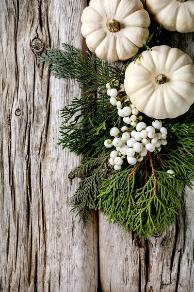 Décoration Vacances Avec Citrouilles Décoratives Blanches Citrouilles Artisanales Argile Branches — Photo