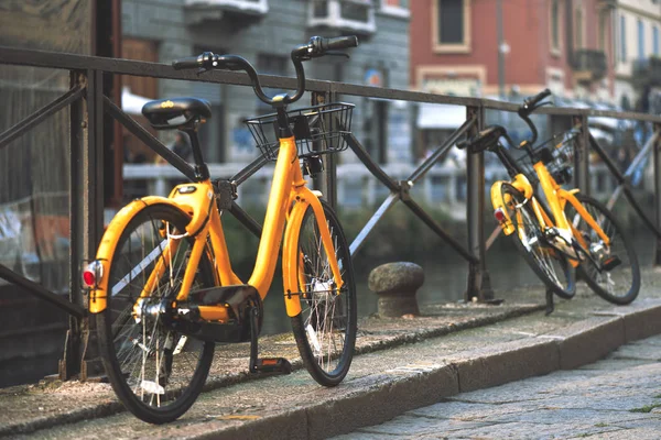 Biciclette Milano Sono Disponibili Biglietto Del Trasporto Pubblico — Foto Stock