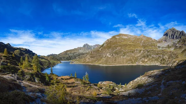 Λίμνες Gemelli Αλπική Λίμνη Από Orobias Στις Άλπεις Στη Βόρεια — Φωτογραφία Αρχείου