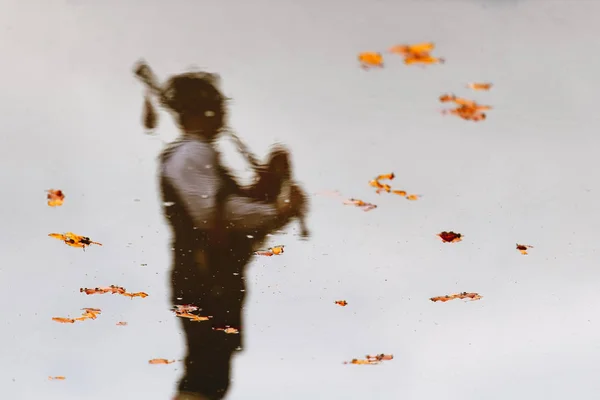 Reflected Water Leaves Bagpiper — Stock Photo, Image