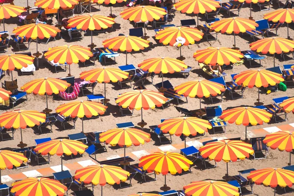 Detail of umbrellas on the beach on the Romagna coast in Italy — Stock Photo, Image
