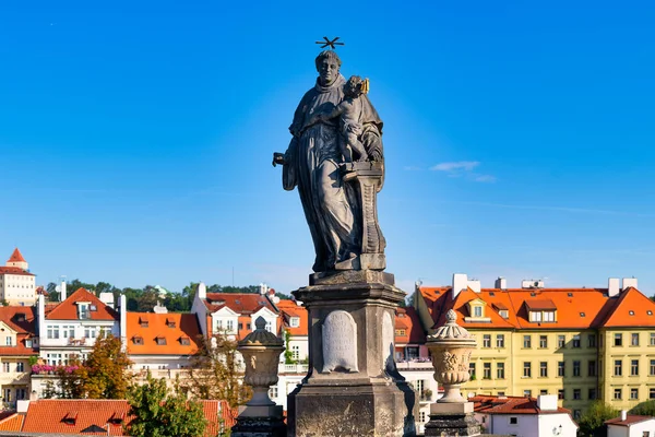 Statue der Heiligen Anthony von Padua — Stockfoto