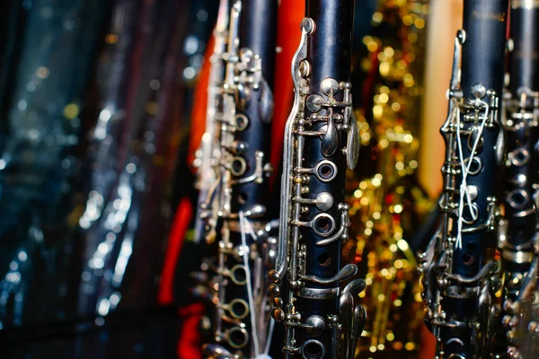 Clarinets Ett Skyltfönster Med Musikinstrument — Stockfoto