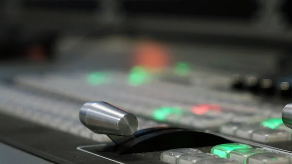Studio videomixer. Technologie op TV technologie. mixer, Studio — Stockfoto