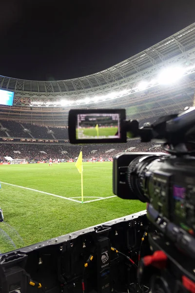 Russland.moskau-november 2017. live übertragung eines fußballspiels. — Stockfoto