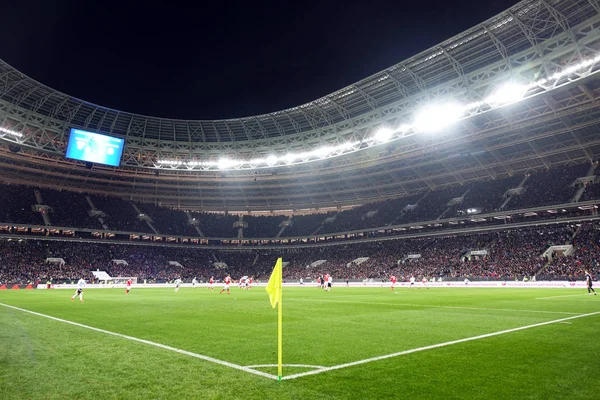 Terrain Football Les Gens Regardent Football Depuis Les Tribunes — Photo