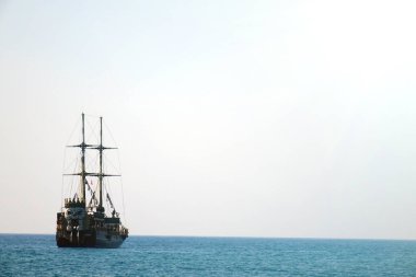 Türkiye. Antalya-Haziran 4, 2018. Akdeniz korsan gemisi turist denizde.