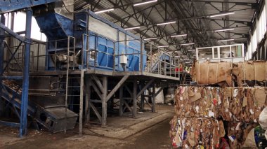 Plastik çöp atık işleme tesisi, balya. İşleme ve depolama atık daha fazla bertarafı için