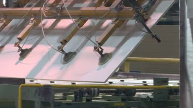 Lamine Fiberboard üretimi. Mobilya üretimi için elyaf levha