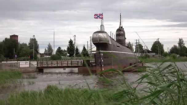 Vytegra.Russia-June 2019: submarine B-440 on the pier. Used as a Museum of the Northern and Baltic fleets — Stock Video