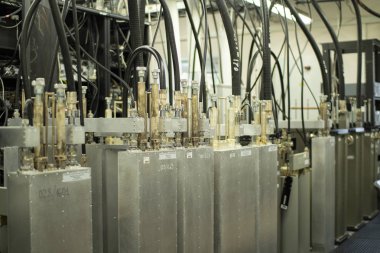 Sunucu arka tarafında. Veri Merkezi.