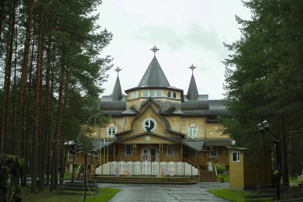 Velikiy Ustyug,Rusya-Ağustos 2017: Velikiy Ustyug'da Noel Baba'nın yaz aylarında ikametgahı.