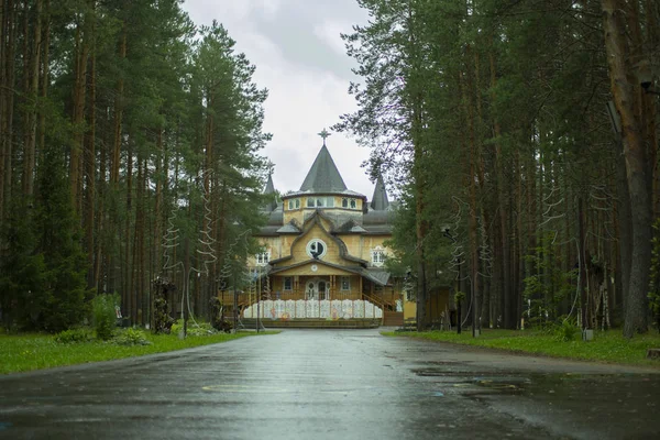 Velikiy Ustyug,Russia-August 2017: residence of Santa Claus in Velikiy Ustyug in summer. — Stock Photo, Image