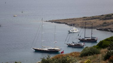 Bodrum, Türkiye-Haziran 2019 :Ege Denizi Körfezi'nde yat.