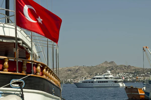 Bodrum, Türkiye-Haziran 2019 :Ege Denizi Körfezi'nde yat.